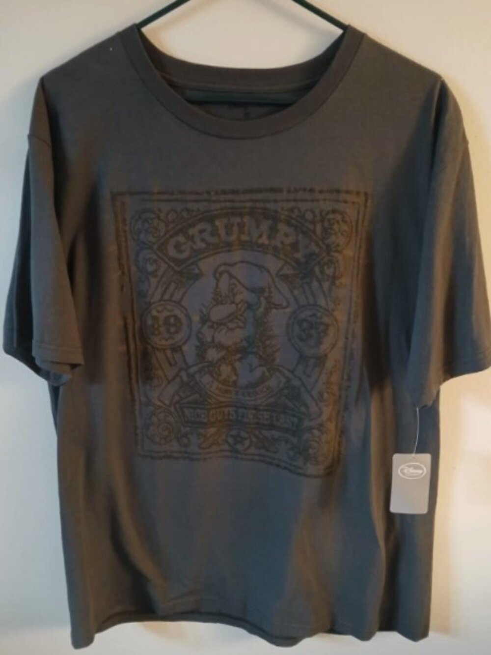 Disney Grumpy Tee 😤 Mens XL Dark Graphic Shirt Snow White Dwarf NWT